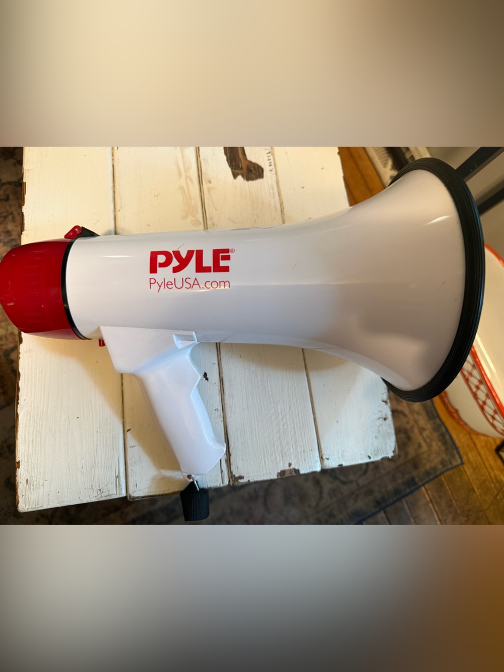 Pyle White Red Megaphone Portable Handheld Voice Amplifier Loudspeaker